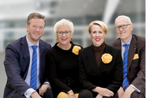 Philip-Harting,-Margrit-Harting,-Maresa-Harting-Hertz-i-Dietmar-Harting.gif
